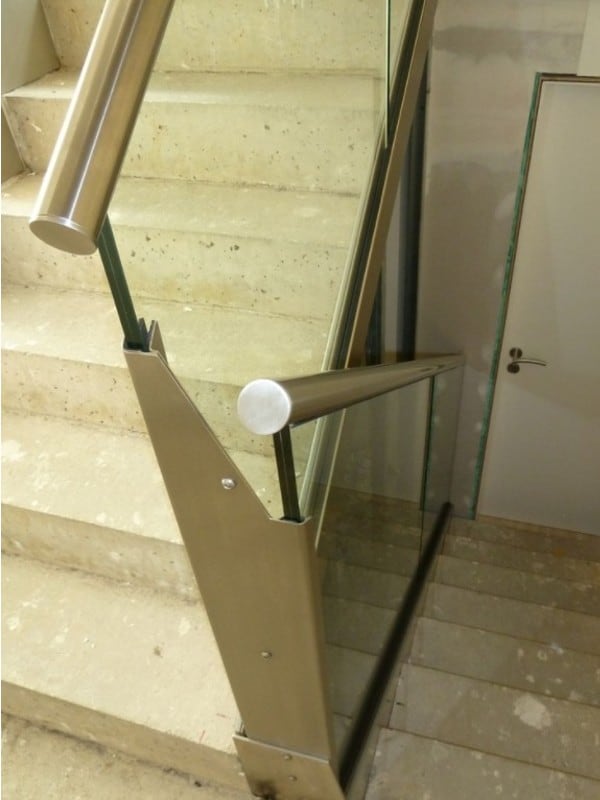 8. Treppe / Treppen aus Stahl und Edelstahl.